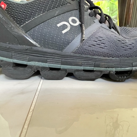 On Running Cloudace Graphite Wash/Navy size 6 - Picture 4 of 14